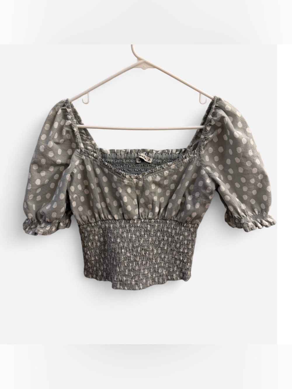 Abercrombie & Fitch Gray Polka Dot Smocked Puff Sleeve Crop Top Size M
